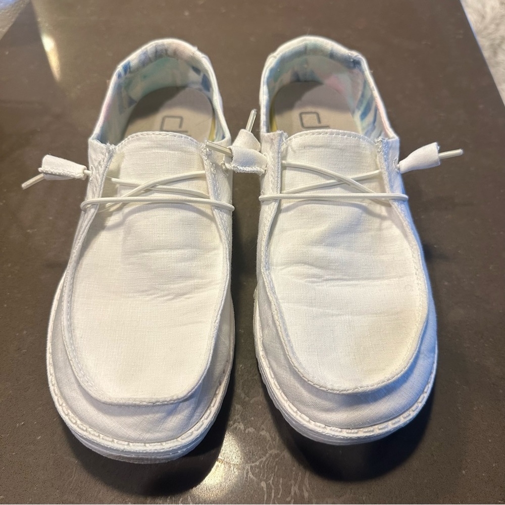 Hey Dude Wendy Size 8 Silk Moon